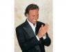 Julio Iglesias: The Spanish Crooner Who Fell in Love with the Caribbean